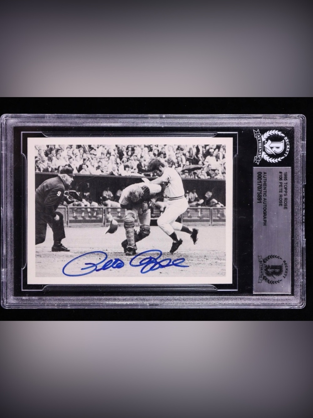 Autographed Pete Rose All Time Great Moment.   Beckett Authentic
